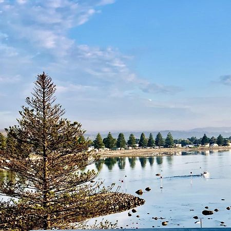The Bluff Resort Apartments Encounter Bay Экстерьер фото