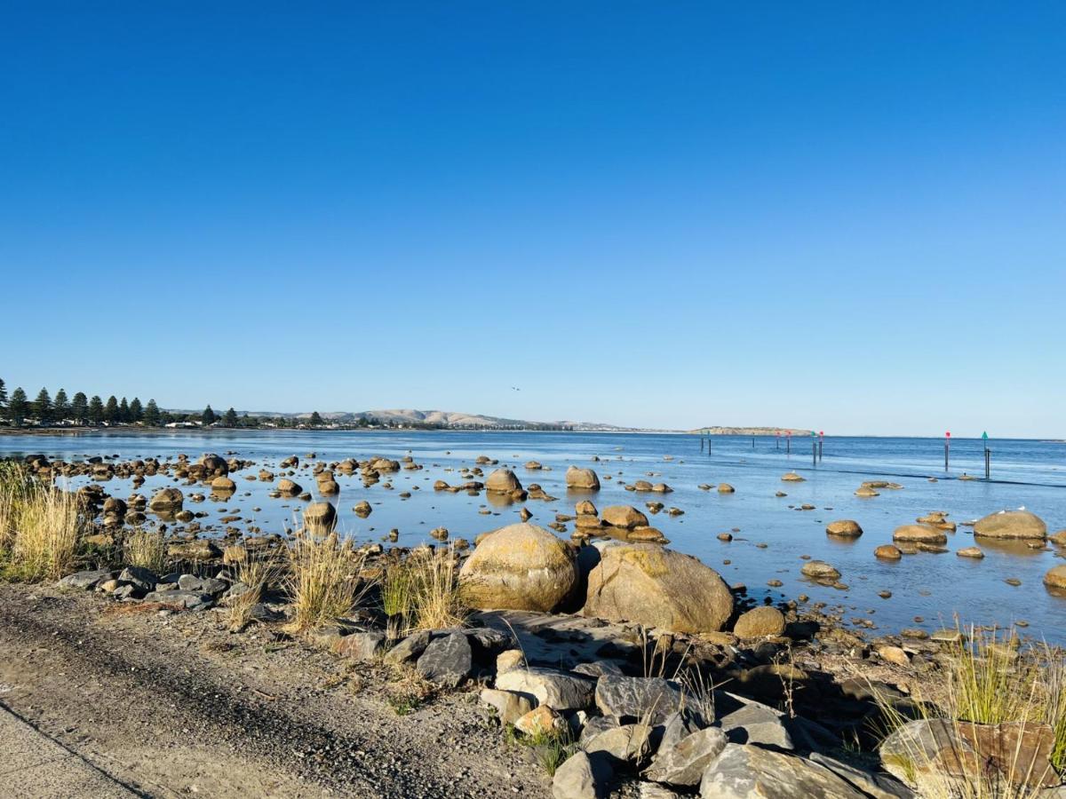 The Bluff Resort Apartments Encounter Bay Экстерьер фото