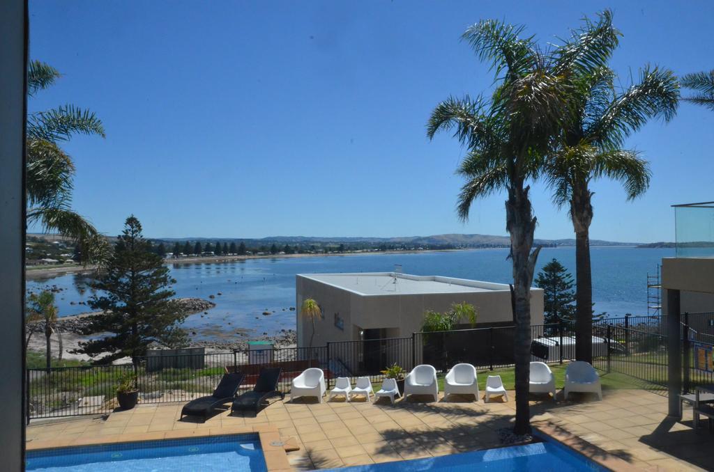 The Bluff Resort Apartments Encounter Bay Экстерьер фото